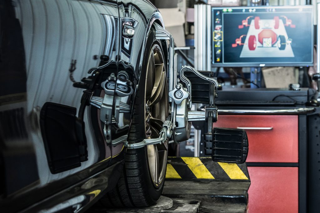 ALIGNMENT Monsieur Muffler